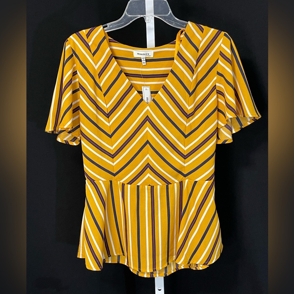 NWT XL Adorable V-neck top with peplum bottom, mustard navy and pink